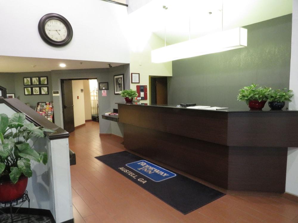 Rodeway Inn Остел Екстериор снимка